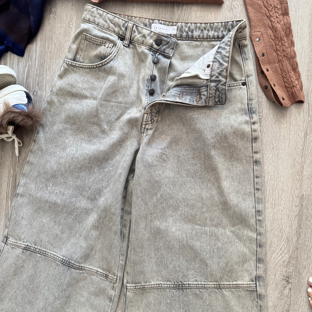 Women’s Wide Leg Jeans - Picture 6 of 16